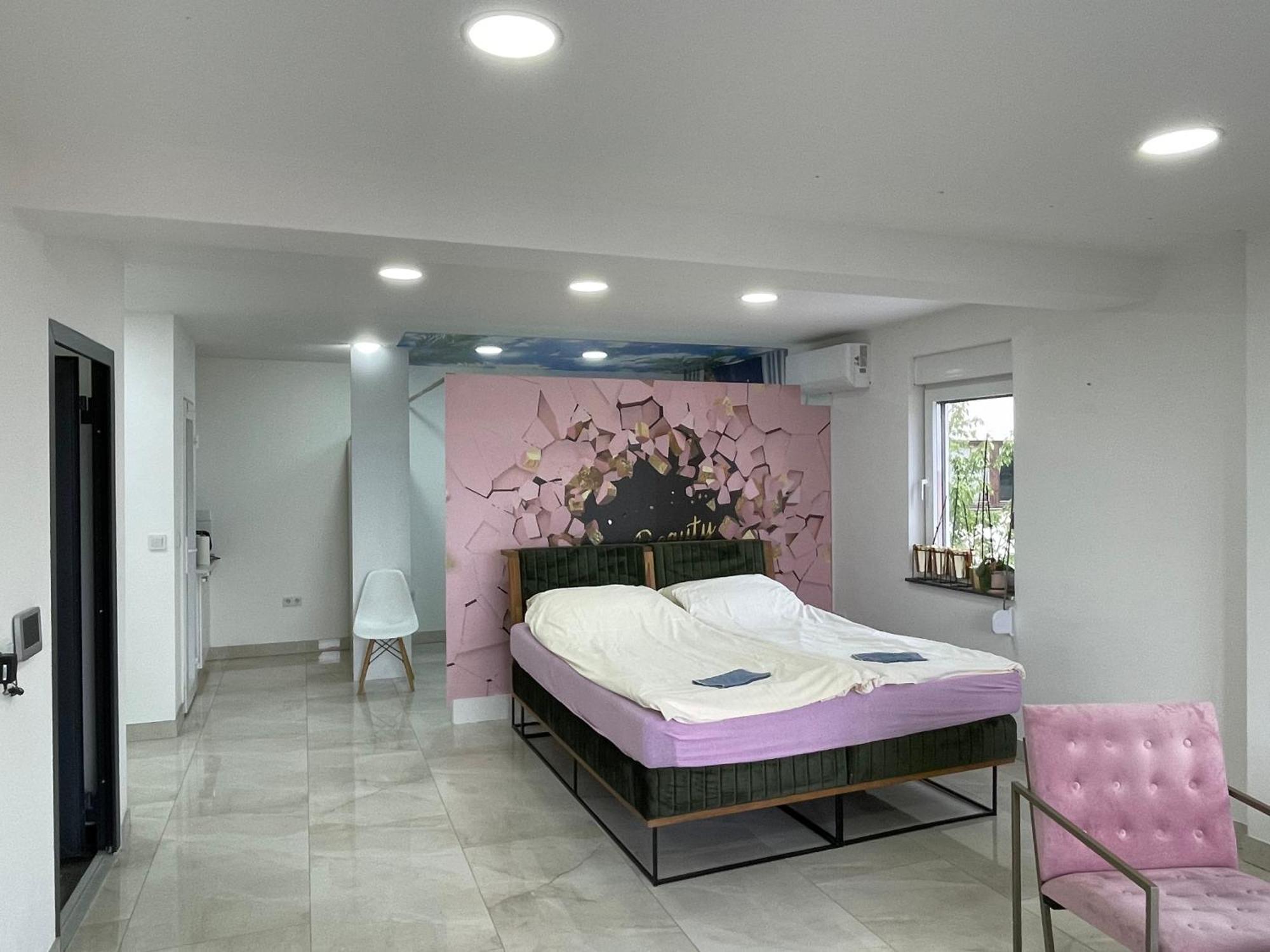 Oasis Apartment